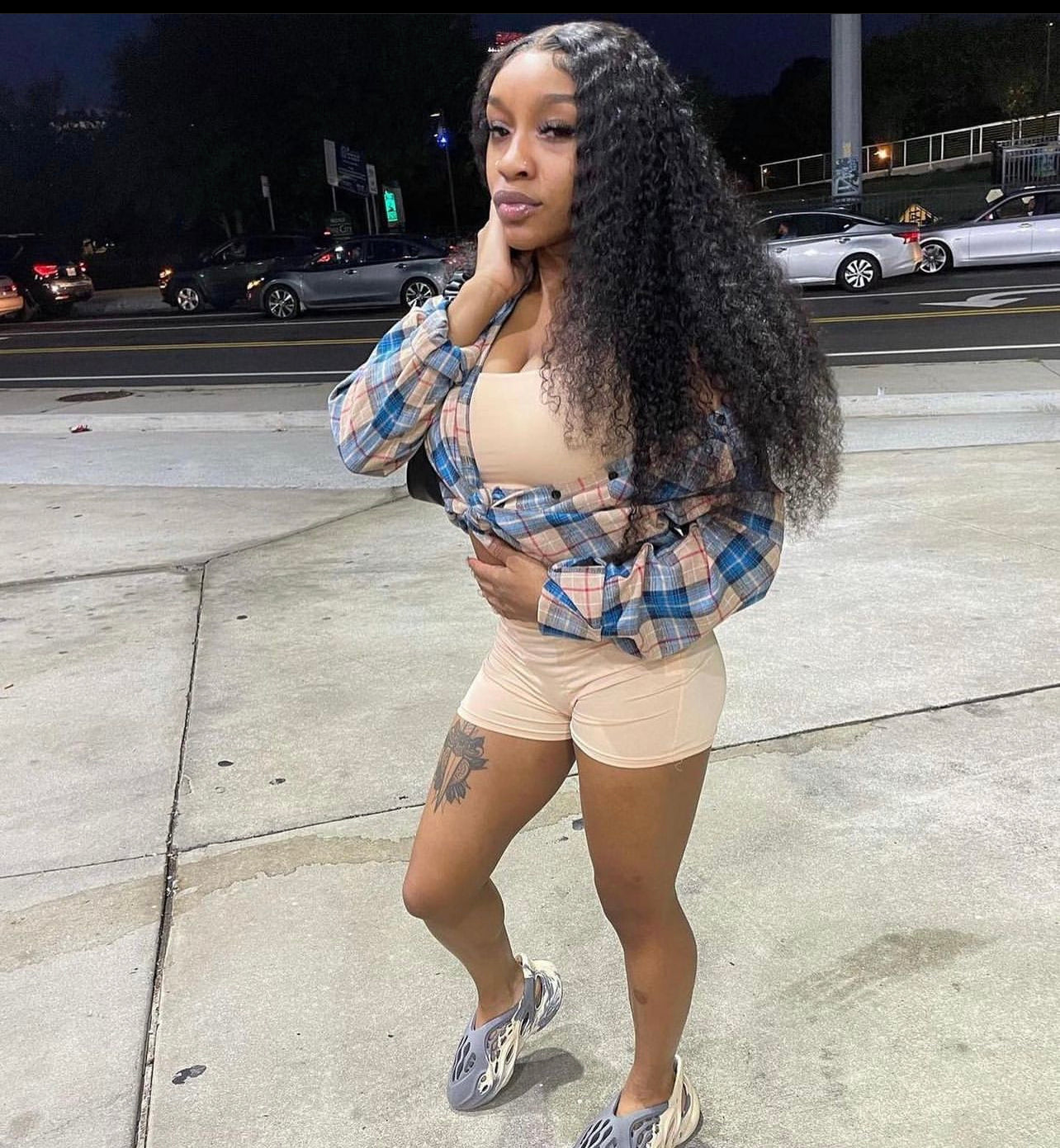 CURLY WIGS